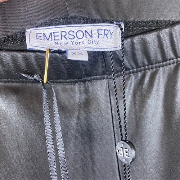 EMERSON FRY Black Coated Leggings New - Picture 5 of 5